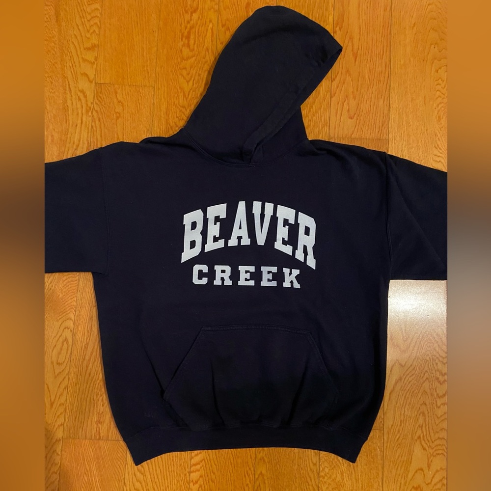 Beaver Creek Navy blue hoodie, Gildan size L